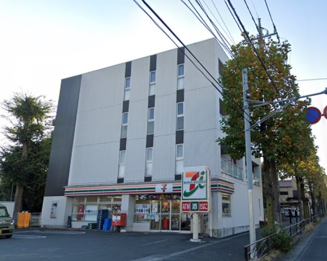 コンビニ　セブンイレブン（コンビニ）まで226m