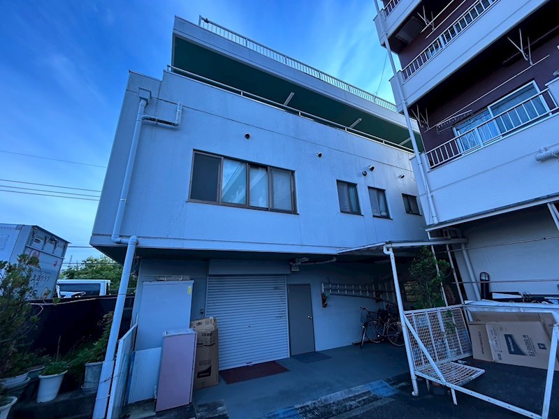 多摩都市モノレール 大塚・帝京大学駅 徒歩2分 築41年