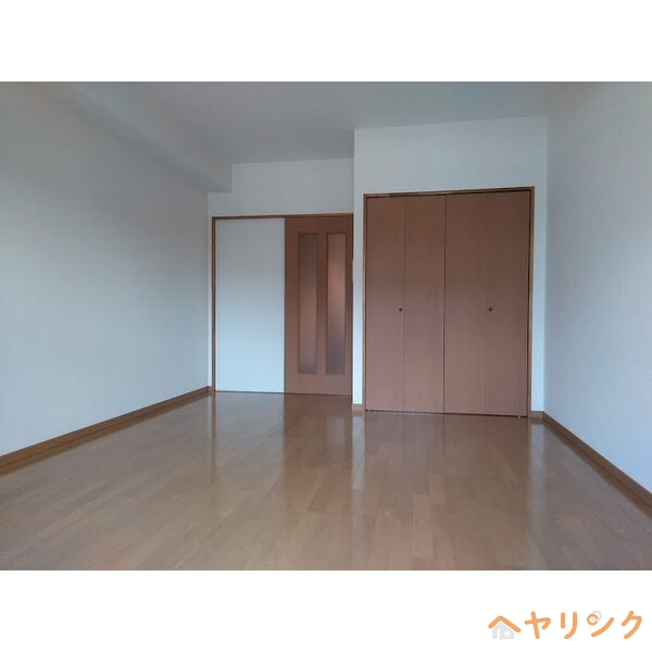 サン クレストの居間写真