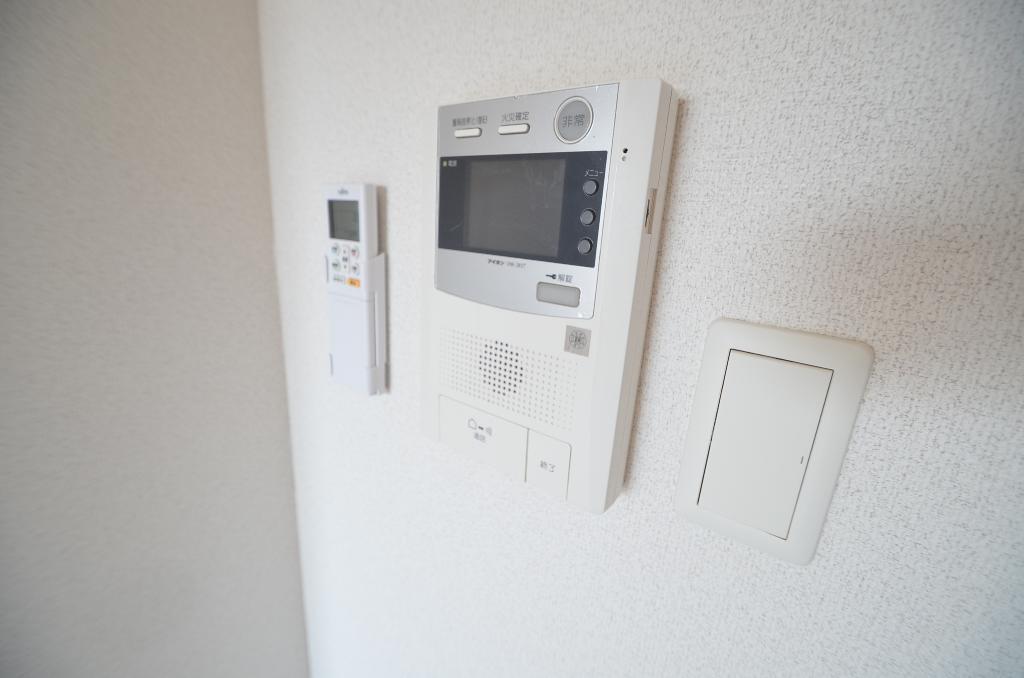 セキュリティ　カメラ付インターホン
