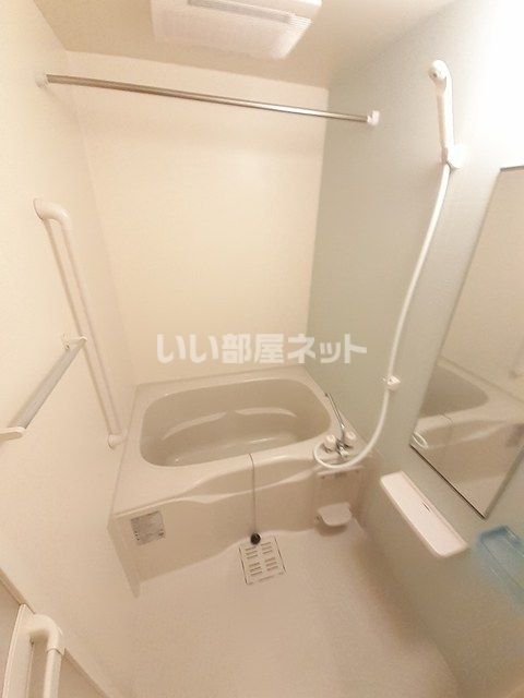 アクティフ長府IIの風呂写真