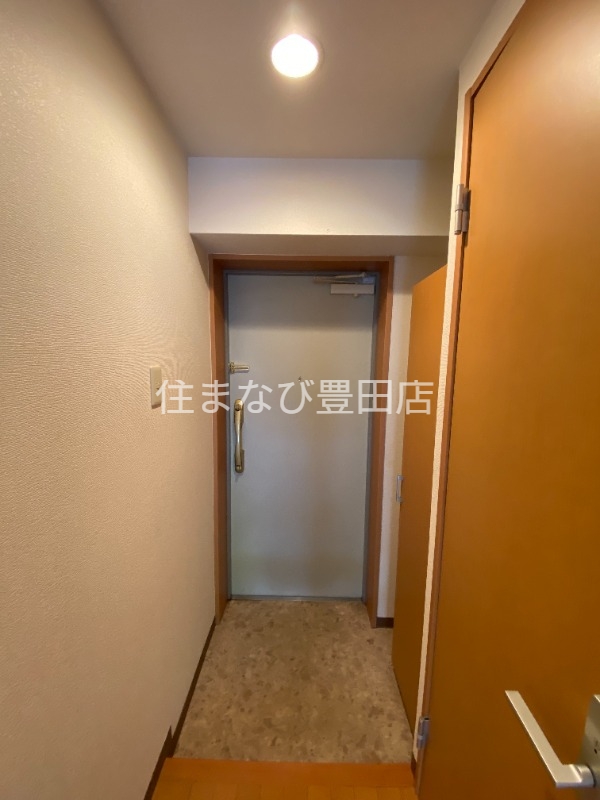 玄関　同型別部屋写真