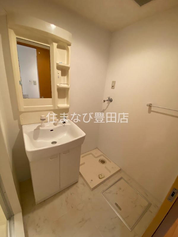 洗面設備　同型別部屋写真