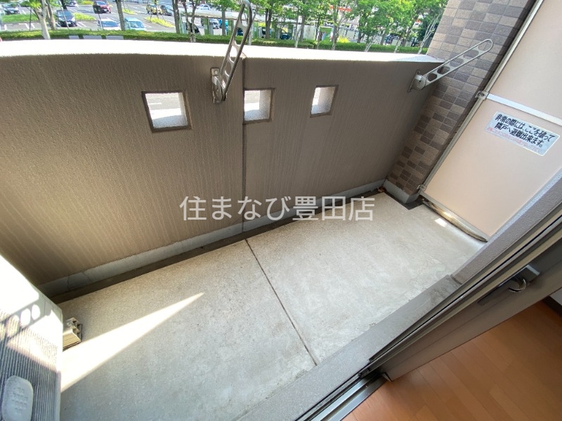 バルコニー　同型別部屋写真
