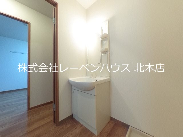 洗面設備　同物件別部屋参考写真