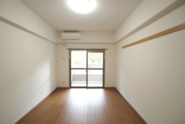 地下鉄箱崎線 呉服町駅 徒歩4分 11階建 築20年の居間写真