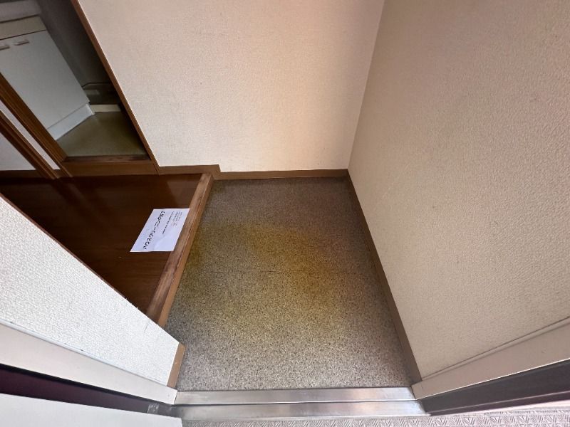 グリフォーネ横浜・西口の玄関写真
