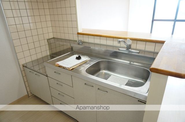 近鉄大阪線 近鉄八尾駅 徒歩14分 6階建 築29年のキッチン写真