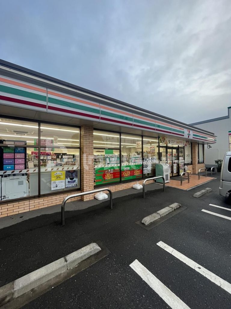 コンビニ　セブンイレブン板橋向原2丁目店（コンビニ）まで270m