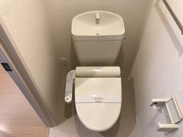 トイレ　トイレ　温水洗浄暖房便座