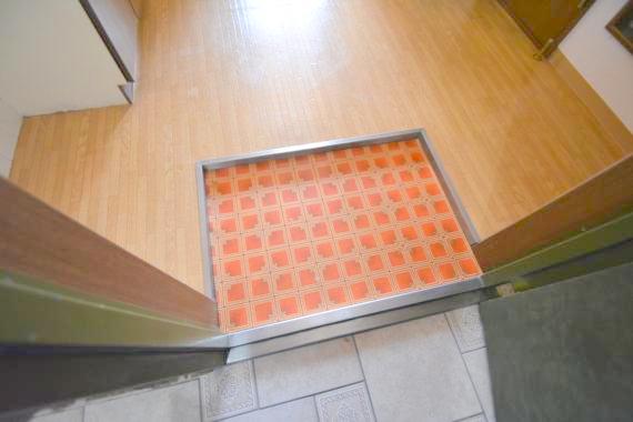 玄関　素敵な玄関は毎朝あなたを元気に送りだしてくれますよ。