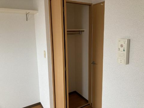 収納　クローゼット