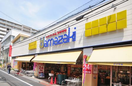 スーパー　スーパーマーケットヤマザキ三筋店（スーパー）まで492m