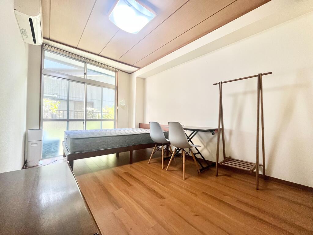 居室・リビング　家具撤去可能です