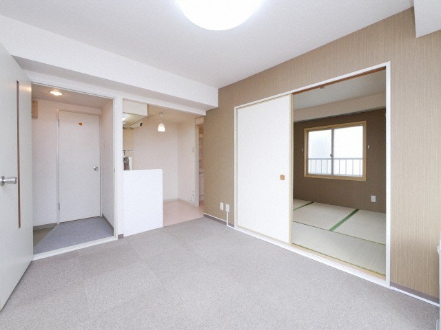 居室・リビング　独立キッチンタイプです☆