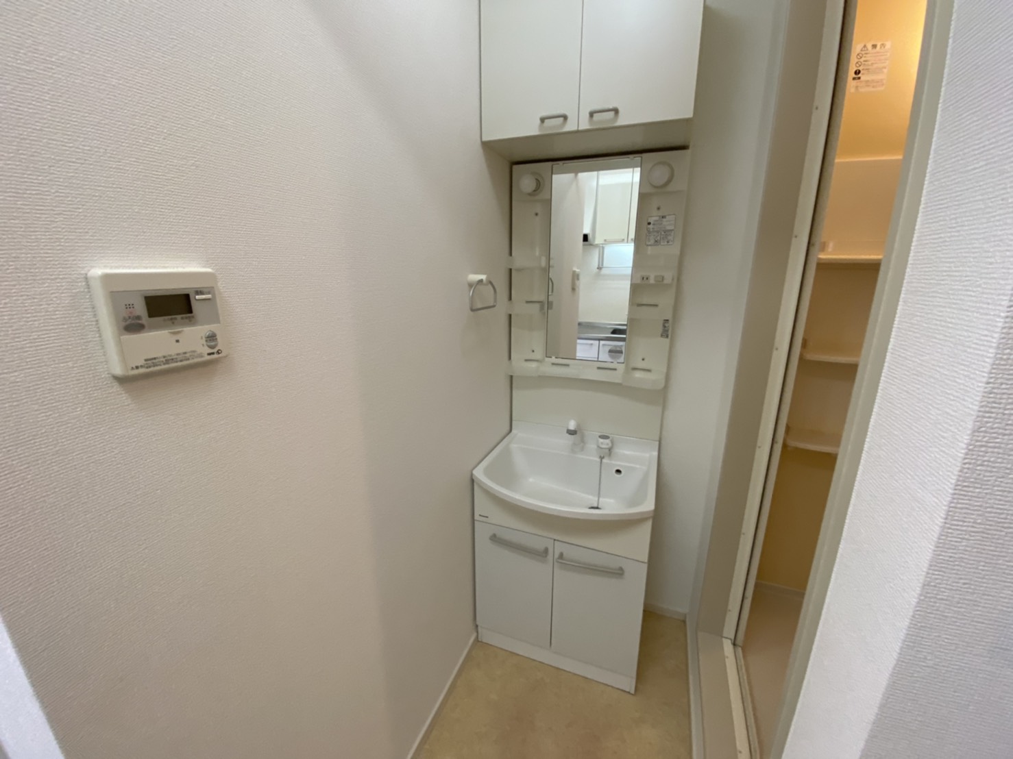 京王線 明大前駅 徒歩6分 4階建 築20年の内装写真