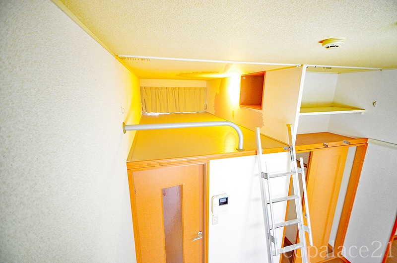 収納　ロフト付き。同タイプの物件写真となります。