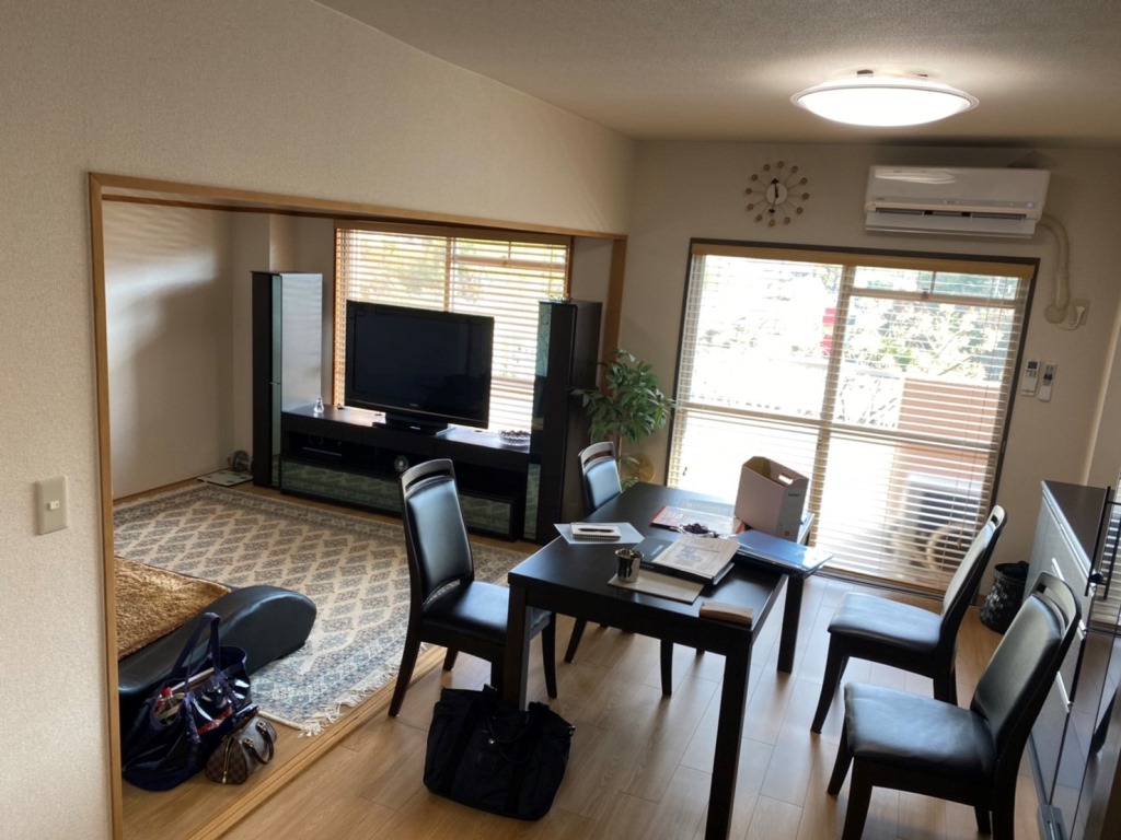 ＪＲ山陽本線 寺家駅 徒歩19分 7階建 築37年の居間写真