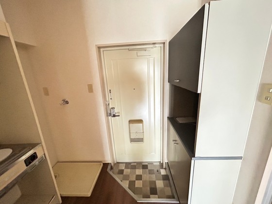 玄関　※別号室の写真です
