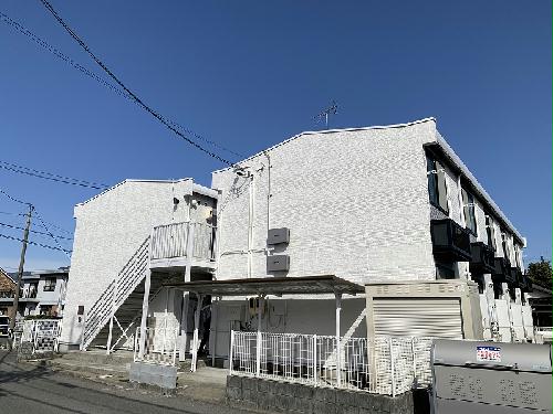 レオパレス西京の建物外観