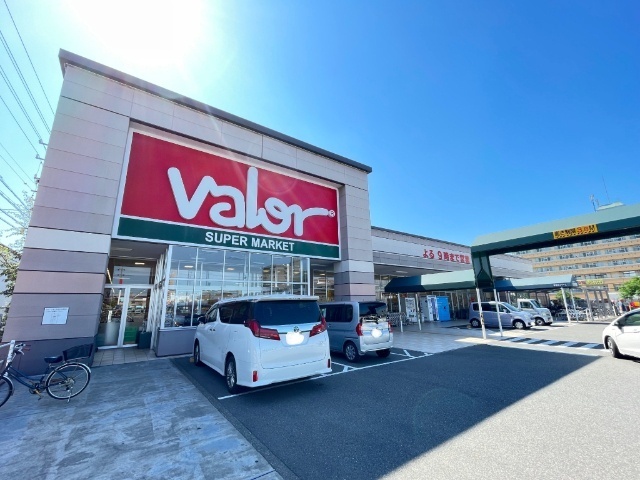 スーパー　バロー（スーパー）まで720m