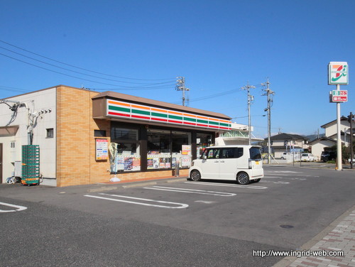 コンビニ　セブンイレブン更埴市民体育館前店（コンビニ）まで410m