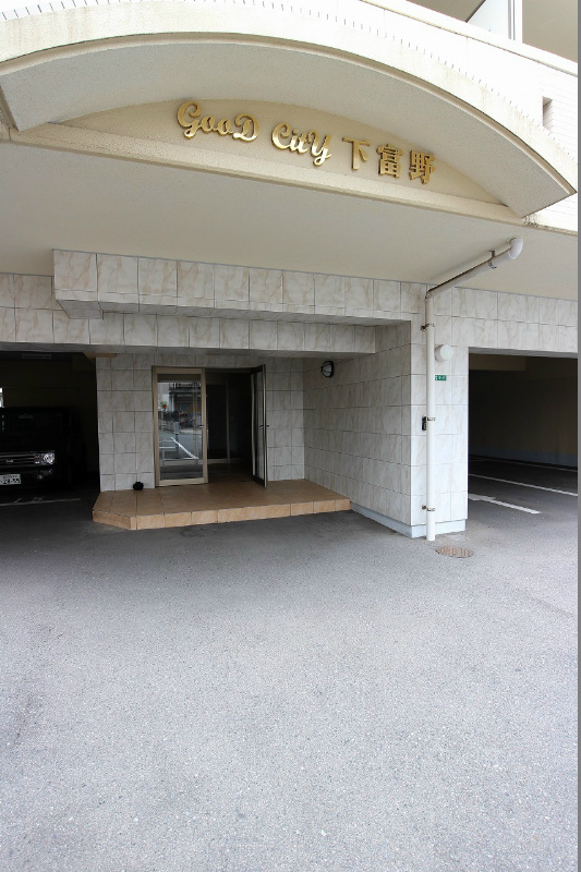 エントランス　高級感のあるエントランスです。