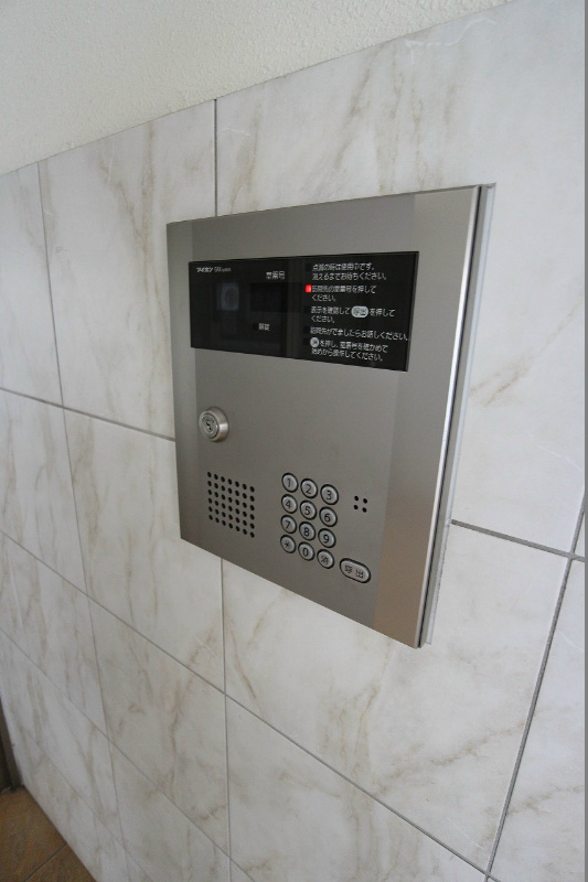 セキュリティ　オートロックなので安心ですね。