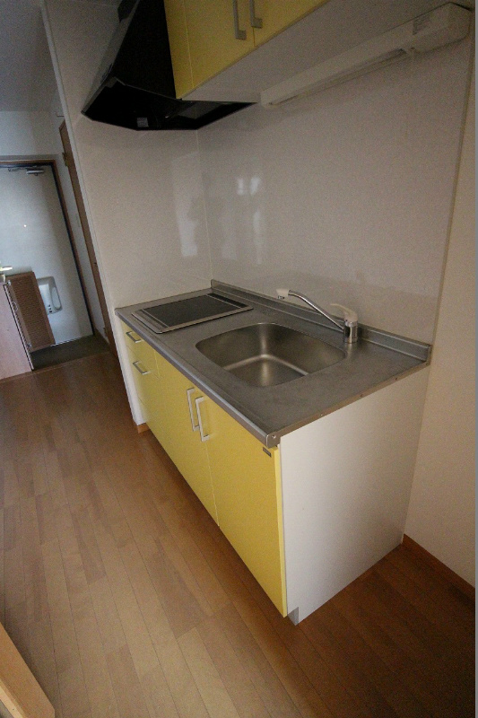 キッチン　広く使いやすいシステムキッチンです。