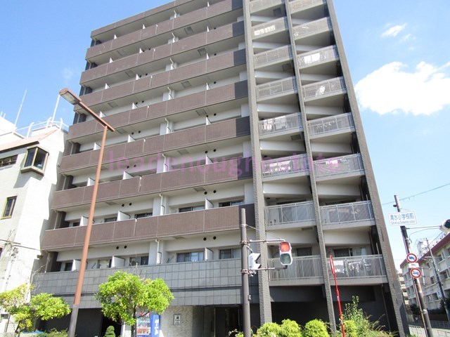 クレアート大阪トゥールビヨンの建物外観