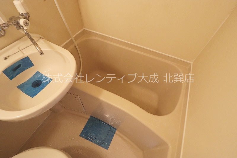 【大阪市生野区林寺のマンションのバス・シャワールーム】