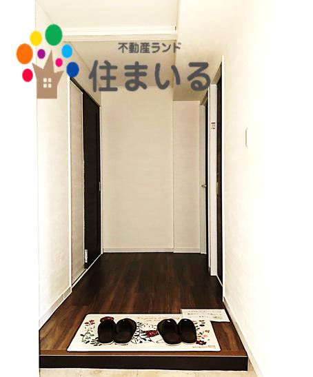 【名古屋市緑区鳥澄のアパートの玄関】