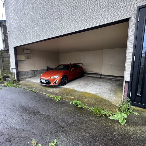 ハイツいとの駐車場