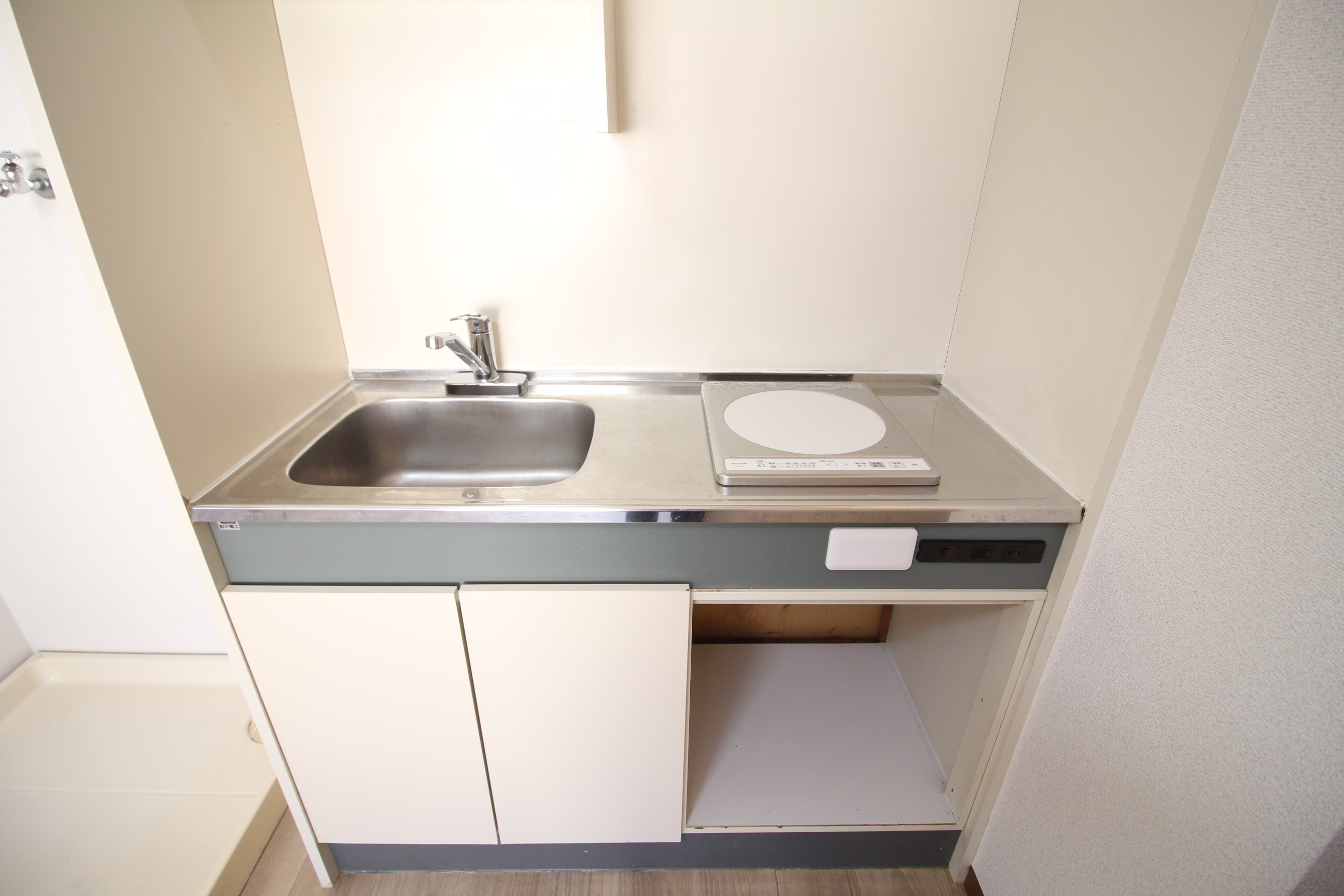 キッチン　省スペースでお手入れも簡単！