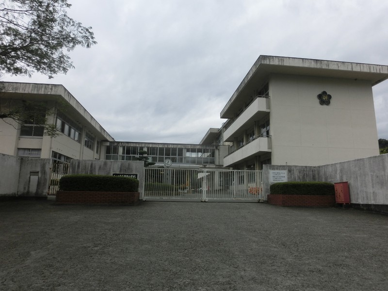 【ウエストステージIの小学校】