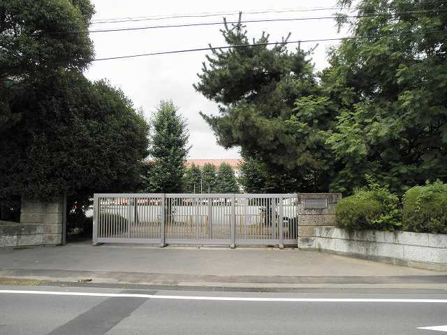 小学校　太田市立藪塚本町小学校（小学校）まで1531m