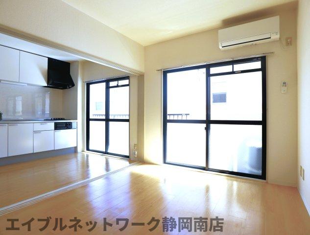 居室・リビング　使いやすいリビングです