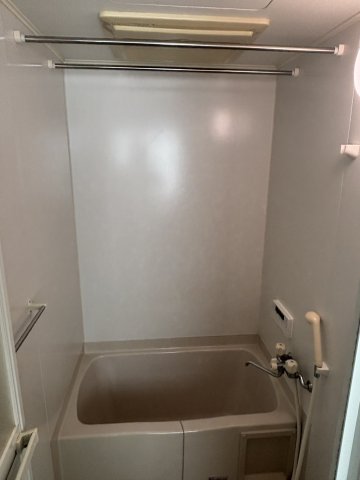 大開通5丁目戸建の風呂写真