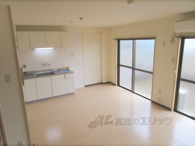 居室・リビング　居室