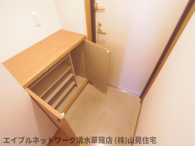 玄関　明るい玄関です