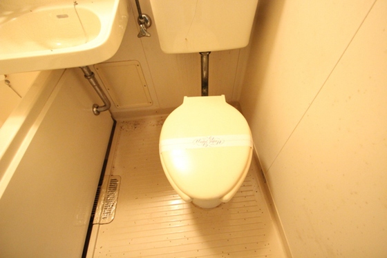 トイレ　別部屋の写真です。