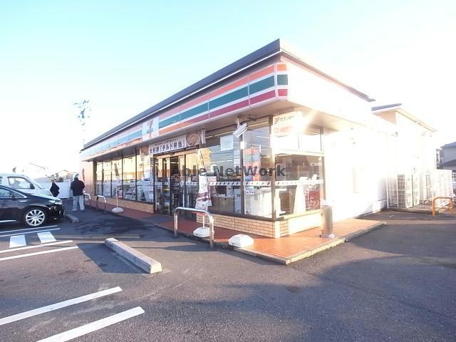 【安八郡安八町南今ケ渕のマンションのコンビニ】