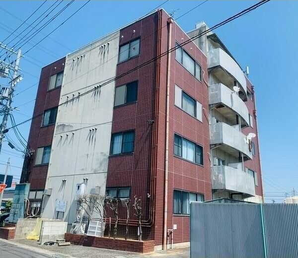 【コンフォールエムズの建物外観】