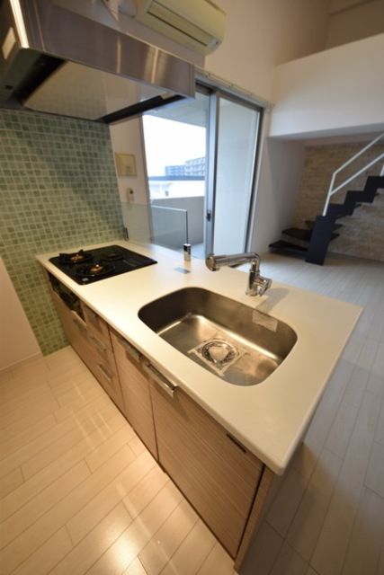 キッチン　2口コンロのシステムキッチンです