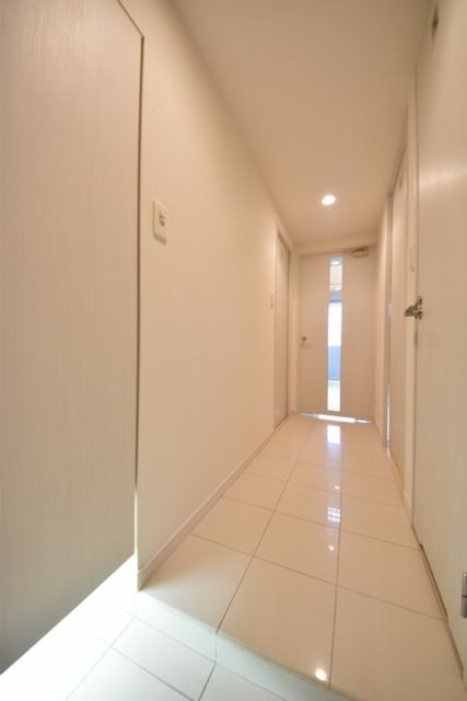 玄関　ゆとりある広さの玄関