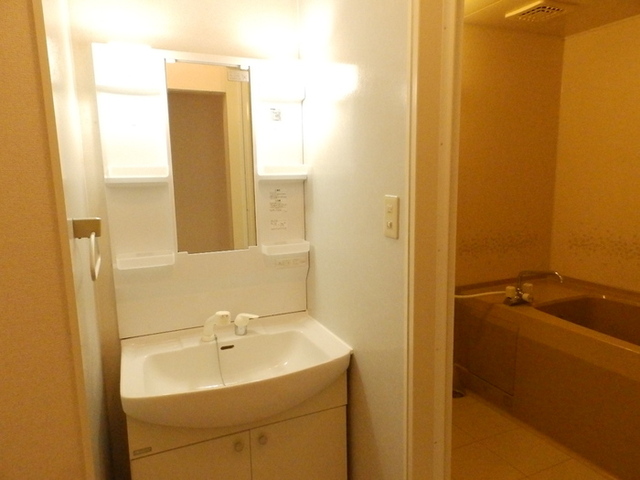 洗面設備　洗髪洗面化粧台