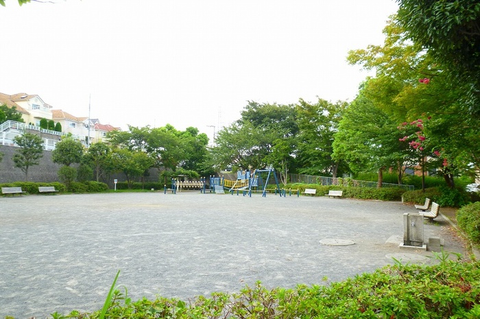 公園　仏向けやき公園（公園）まで214m