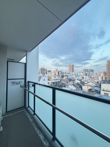 バルコニー　同マンション別部屋：参考写真