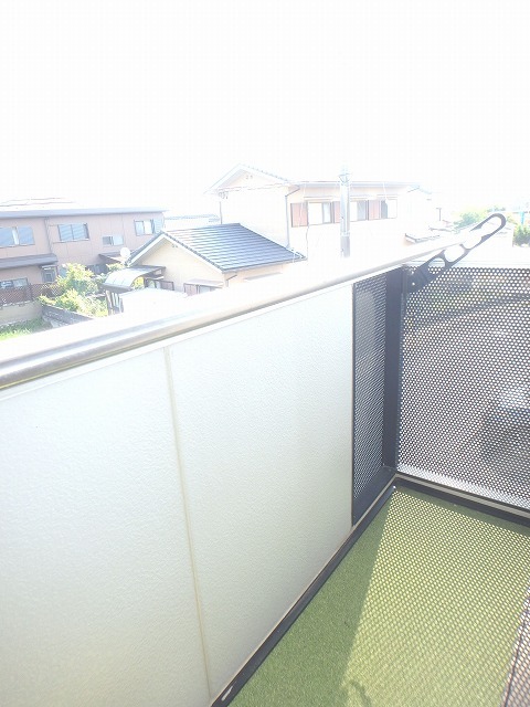 バルコニー　南向きで日当たり良好（イメージ）