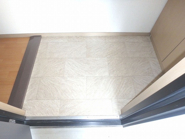 玄関　下駄箱付き（イメージ）